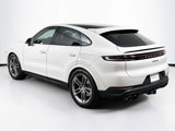 New 2025 Porsche Cayenne Coupe image 3