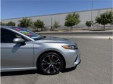 Used 2018 Toyota Camry SE image 3