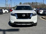 New 2025 Nissan Pathfinder Platinum image 2