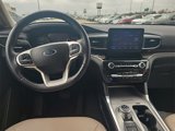 Used 2023 Ford Explorer Limited image 3