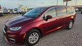 Used 2023 Chrysler Pacifica Touring-L image 2