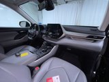Certified 2022 Toyota Highlander XLE image 4