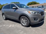 Used 2016 Kia Sorento LX image 2