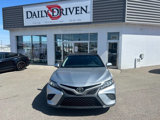 Used 2018 Toyota Camry SE image 2