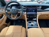 New 2025 Jeep Grand Cherokee Summit image 3