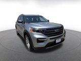 Used 2024 Ford Explorer XLT w/ Equipment Group 202A image 3