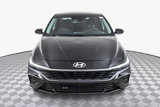 Used 2024 Hyundai Elantra SE image 2
