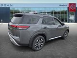 New 2025 Nissan Pathfinder Platinum image 5