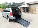 Used 2018 Dodge Grand Caravan SE image 3