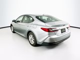 Used 2025 Toyota Camry LE image 5