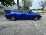 Used 2024 Hyundai Elantra Blue image 4