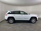 Used 2023 Jeep Grand Cherokee Limited image 5