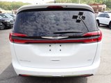 New 2025 Chrysler Pacifica Select image 4