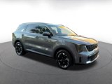 Used 2024 Kia Sorento S image 2