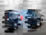 Used 2023 GMC Yukon XL SLT image 4