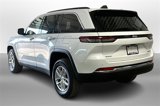 New 2025 Jeep Grand Cherokee Laredo image 3
