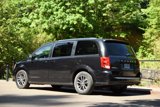 Used 2017 Dodge Grand Caravan SXT image 3