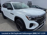 New 2025 Volkswagen Atlas Peak Edition SE image 3