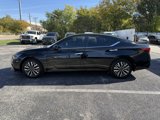 Used 2023 Nissan Altima 2.5 SV image 2