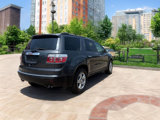Used 2011 GMC Acadia SLE image 4
