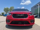 New 2026 Chrysler Pacifica Select image 2