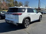 New 2025 Nissan Pathfinder Platinum image 3