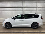New 2026 Chrysler Pacifica Select image 3