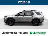 Used 2025 Honda Pilot TrailSport image 2