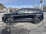 New 2025 Volkswagen Taos SE image 3
