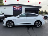 Used 2023 Audi e-tron Premium Plus image 3