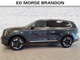 Used 2024 Kia Telluride EX w/ EX Captain's Chair Package image 2