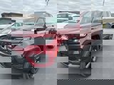 Used 2023 Jeep Grand Cherokee Altitude image 3