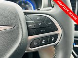 Used 2022 Chrysler Pacifica Touring-L image 5