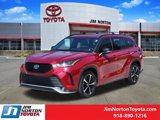 Used 2021 Toyota Highlander XSE image 3