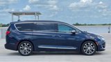 Used 2018 Chrysler Pacifica Limited w/ Tire & Wheel Group image 4