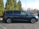 New 2025 Chrysler Pacifica Select w/ Uconnect Theater Family Group image 3