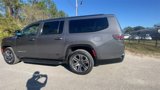 Used 2024 Jeep Wagoneer L Series II image 5