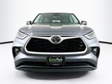 Used 2024 Toyota Highlander LE image 2