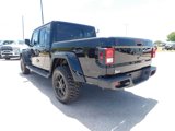 New 2025 Jeep Gladiator Sport image 3