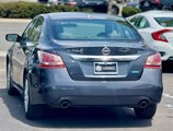 Used 2013 Nissan Altima 2.5 SV image 4