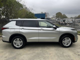 Used 2023 Mitsubishi Outlander ES image 4