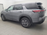 Used 2023 Nissan Pathfinder S image 3