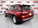 Used 2025 Jeep Grand Cherokee Laredo image 2