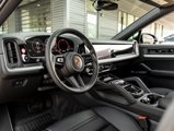 Certified 2025 Porsche Cayenne Coupe image 4