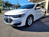 Used 2022 Chevrolet Malibu LT image 2