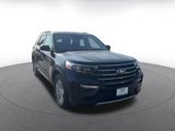 Used 2024 Ford Explorer XLT w/ Equipment Group 202A image 3