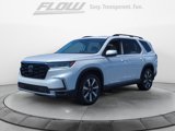 New 2025 Honda Pilot Touring image 3
