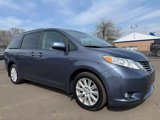 Used 2017 Toyota Sienna XLE Premium image 3