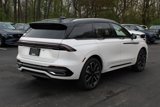 New 2025 Lincoln Nautilus Reserve image 3