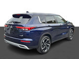 New 2025 Mitsubishi Outlander SE image 4